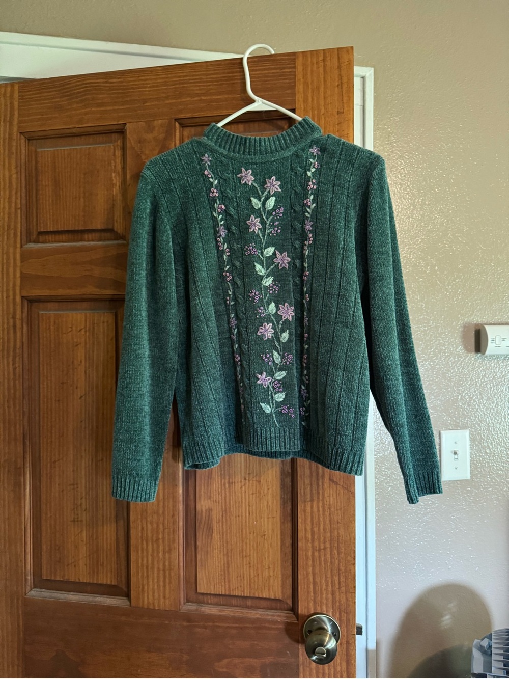 Embroidered Green Floral Crewneck Sweater
